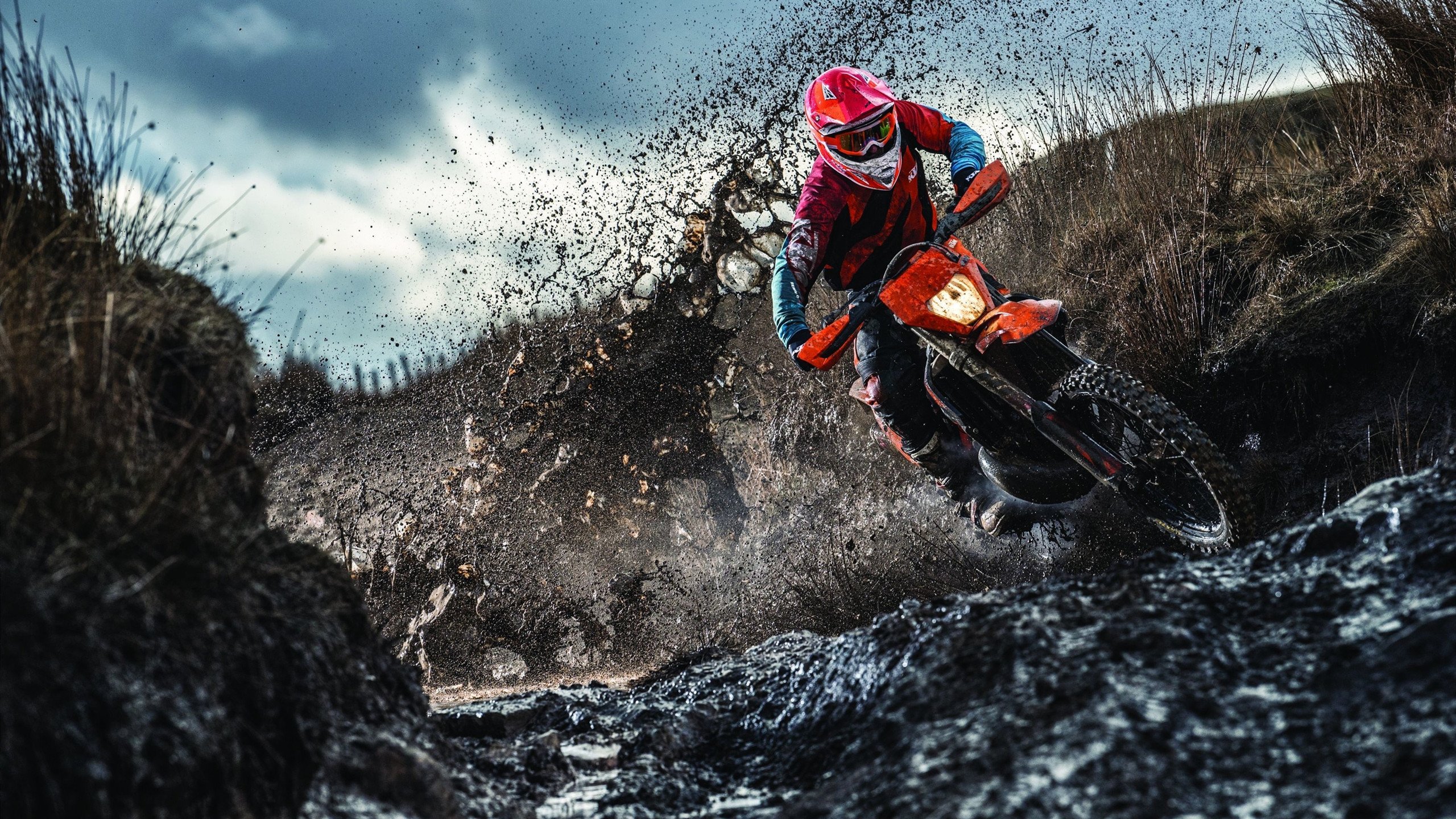 开云平台-产业链纵览：硬件、内容、赛事，打造完整的电竞生态圈，电竞行业产业链的构成是什么